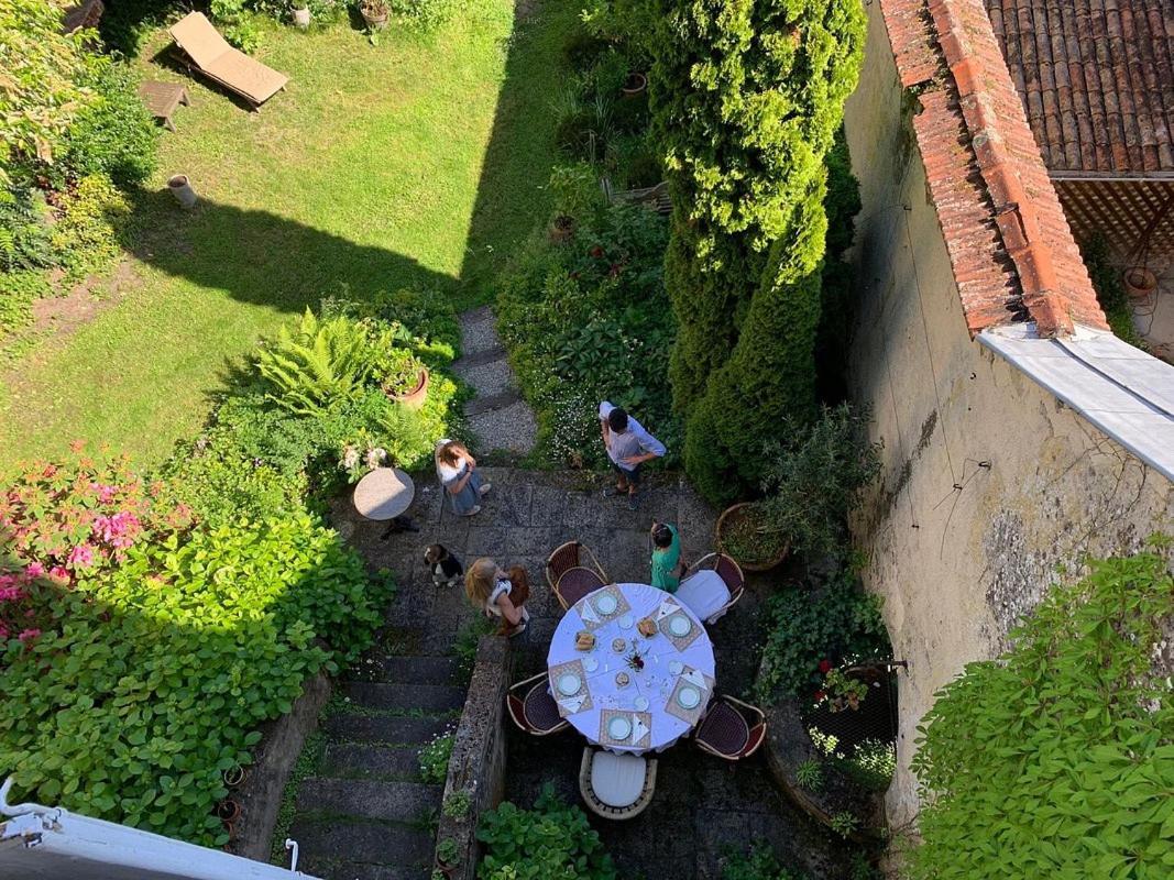 Le Clos De La Cathedrale Bazas Exterior foto